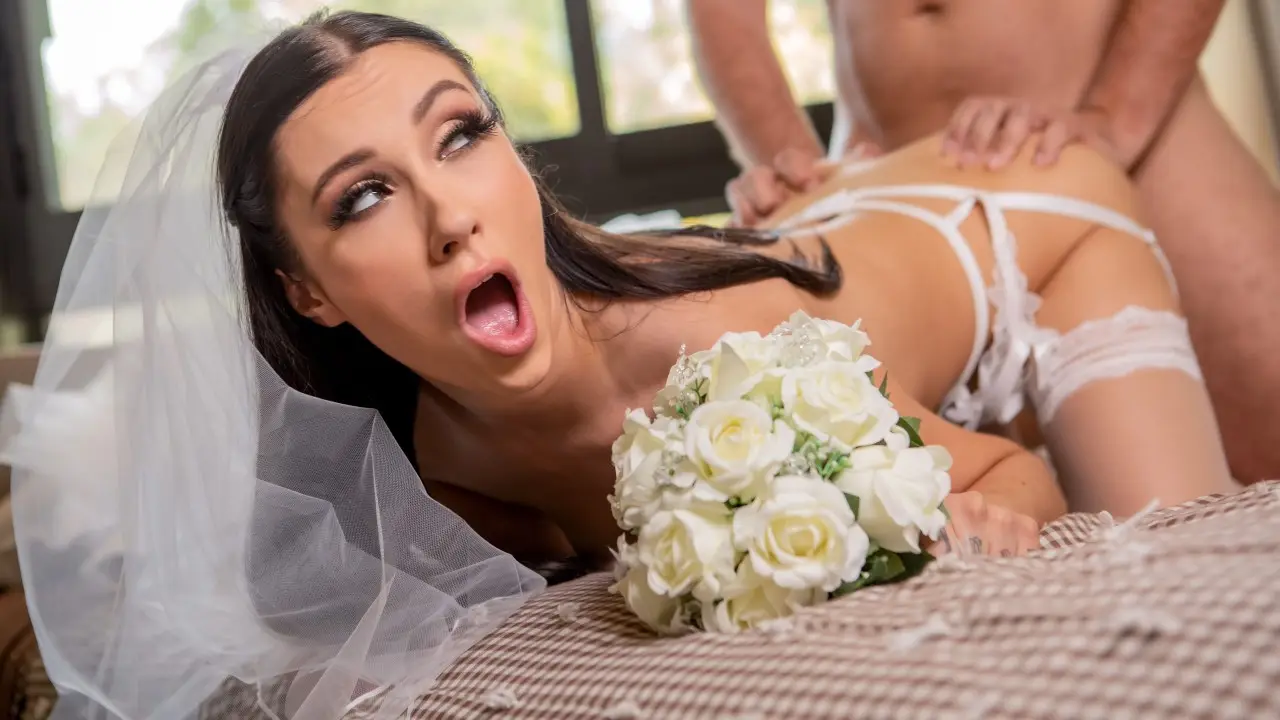 Intense screwing session for a slutty runaway bride